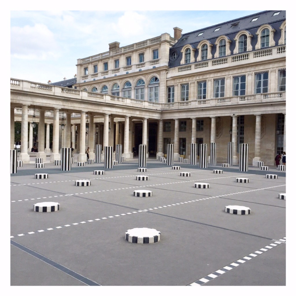 Photos Paris : Les Colonnes de Burennes